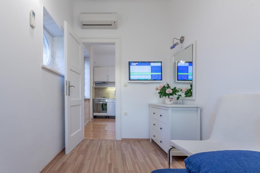 Chic Apartment In Center Split Habitación foto