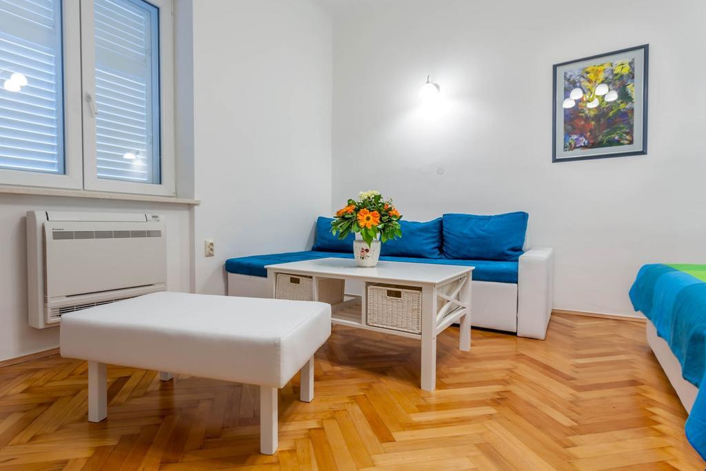 Chic Apartment In Center Split Habitación foto